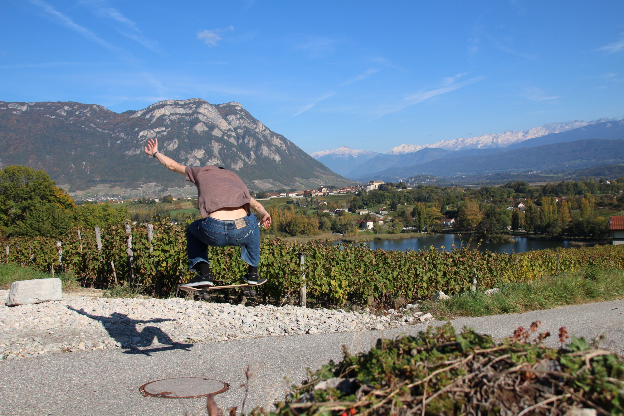 Antoine - Ollie - Les Marches Lac.JPG